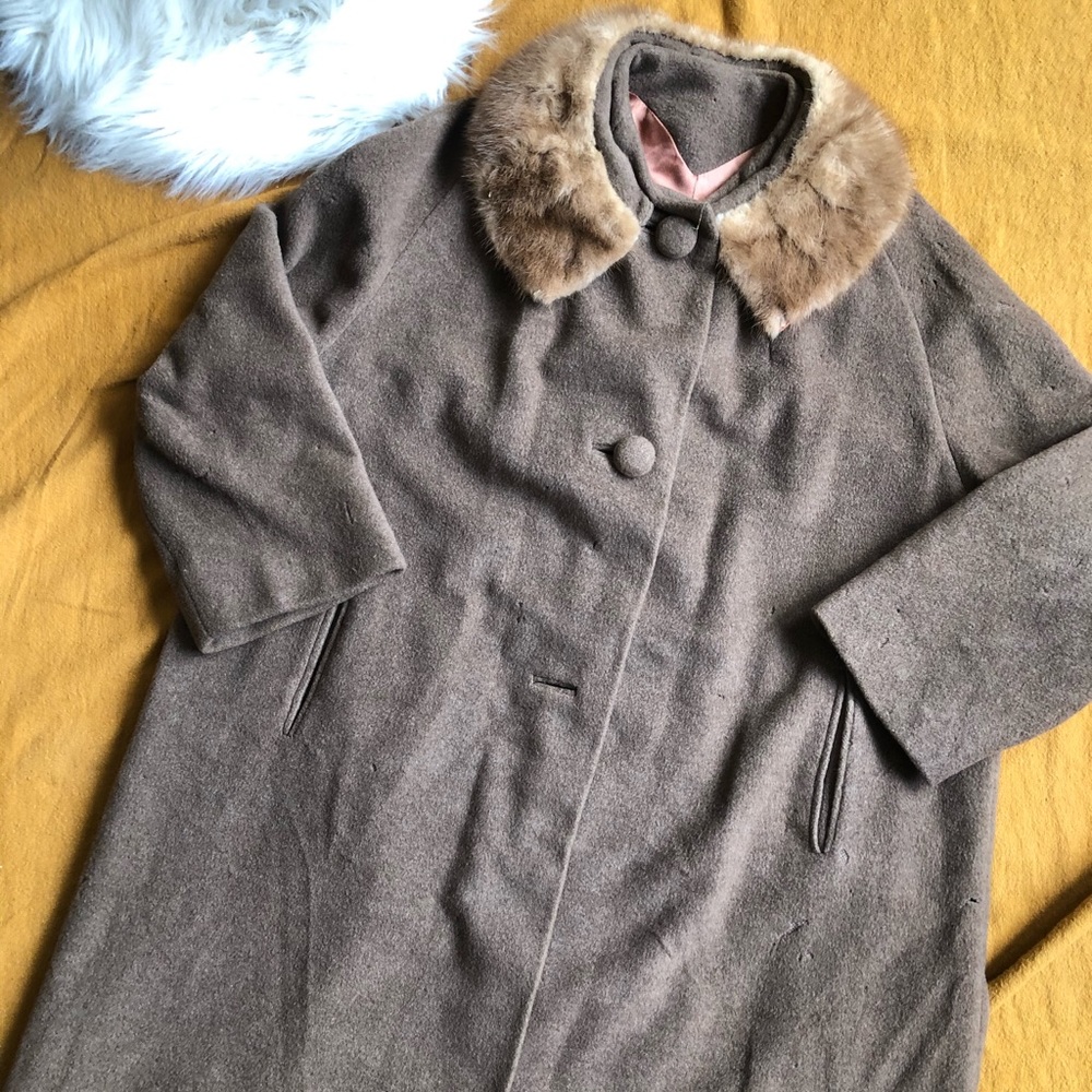 VINTAGE 1950s Fur Collar Coat